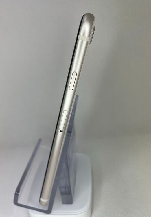 �Хƥå�85��iPhoneSE��3����64GB�������饤��SIM�ե꡼��������ȯ��