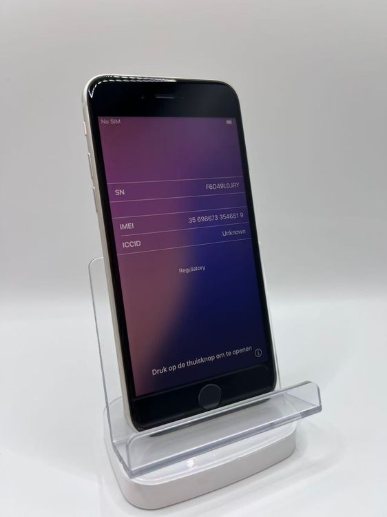 �Хåƥ꡼100��iPhone SE ��3���她�����饤��128GB �¿��ݾ���������ȯ��