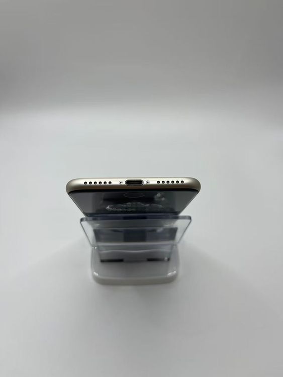 �Хƥå�81����°�ʣ����դ�iPhoneSE��3����64GB�������饤��SIM�ե꡼����