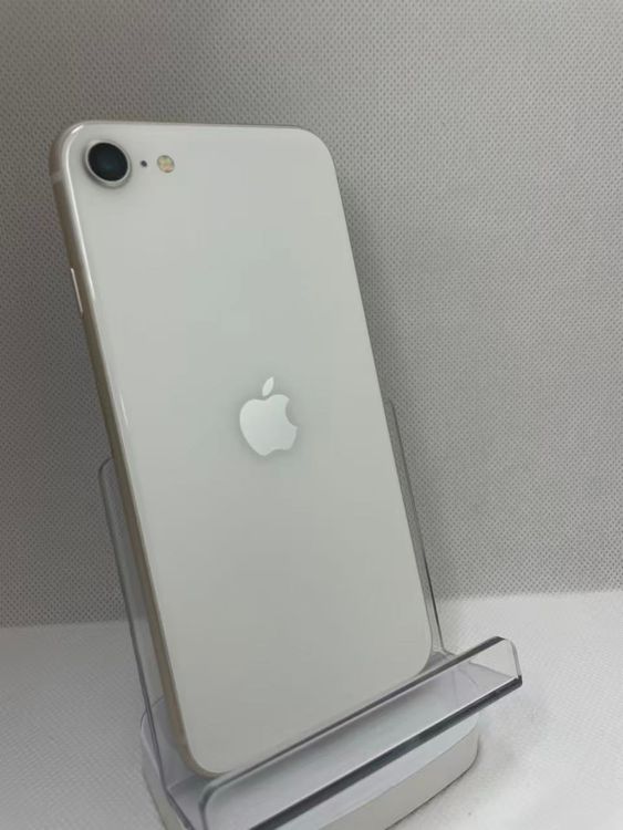�Хƥå�93��iPhoneSE��3����64GB�������饤��SIM�ե꡼����ȯ��