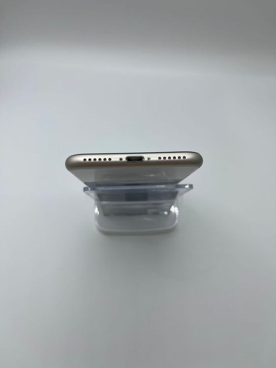 �Хåƥ꡼83����°��3�����å��դ�iPhone SE ��3���� �������饤��128GB �¿��ݾ�