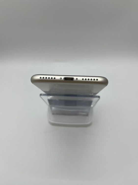 �Хåƥ꡼93��iPhone SE ��3���她�����饤��128GB �¿��ݾ���������ȯ��