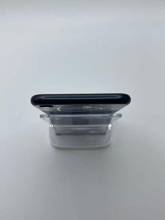 �Хåƥ꡼83����°��3�����å��դ�iPhone SE ��3���� �ߥåɥʥ���128GB �¿��ݾ�