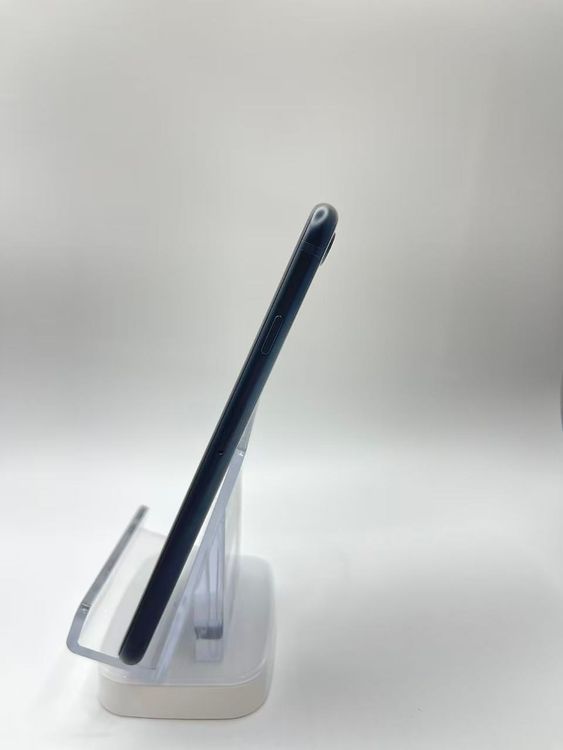 �Хåƥ꡼100����°��3�����å��դ�iPhone SE ��3���� �ߥåɥʥ���64GB �¿��ݾ�