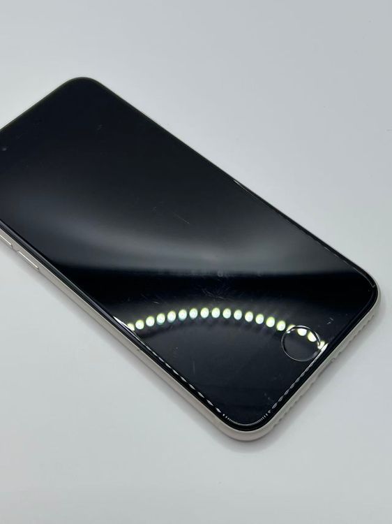 �Хåƥ꡼83��iPhone SE ��3���她�����饤��128GB �¿��ݾ���������ȯ��