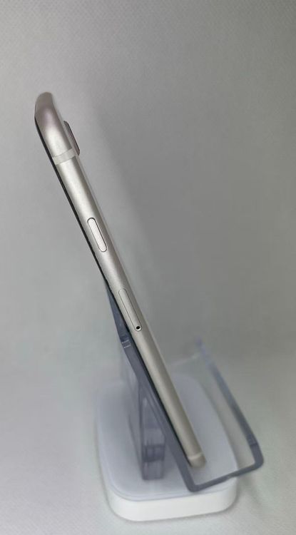 �Хƥå�91��iPhoneSE��3����64GB�������饤��SIM�ե꡼��������ȯ��