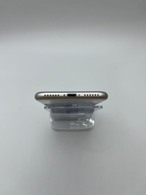 �Хåƥ꡼85����°��3�����å��դ�iPhone SE ��3���� �������饤��128GB �¿��ݾ�