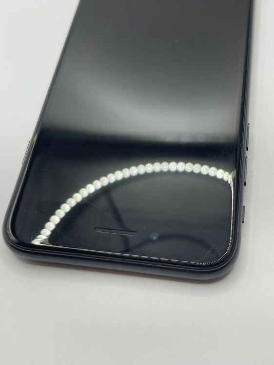 �Хåƥ꡼83����°��3�����å��դ�iPhone SE ��2���� �֥�å�128GB �¿��ݾ�
