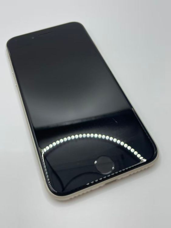 �Хåƥ꡼98��iPhone SE ��3���她�����饤��128GB �¿��ݾ���������ȯ��