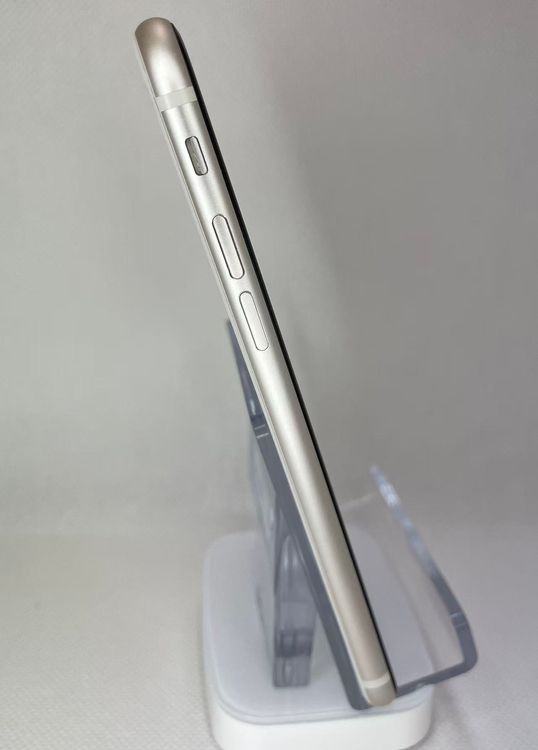 �Хåƥ꡼86��iPhoneSE��3����128GB�������饤��SIM�ե꡼����ȯ��