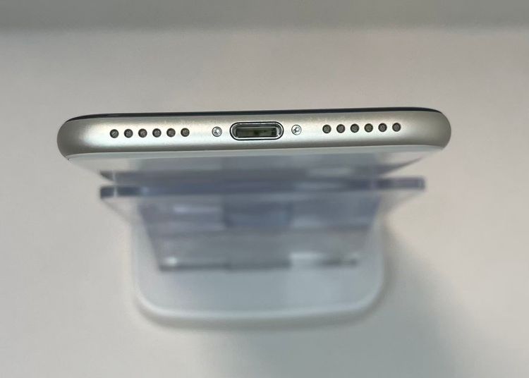 �Хåƥ꡼85���iPhone SE ��3���� �������饤�ȡ�128GB ��SIM�ե꡼����