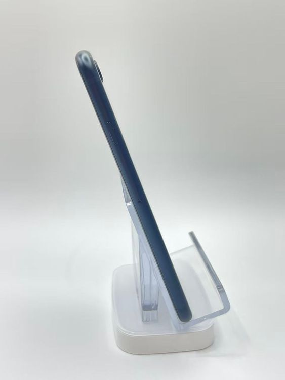 �Хåƥ꡼95����°�ʣ����դ�iPhone SE ��3���� �ߥåɥʥ���64GB �¿��ݾ�