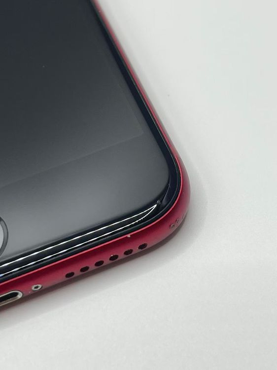 �Хƥå�82����°�ʣ����դ�iPhoneSE��3����64GB��å�SIM�ե꡼�¿��ݾ�����ȯ��