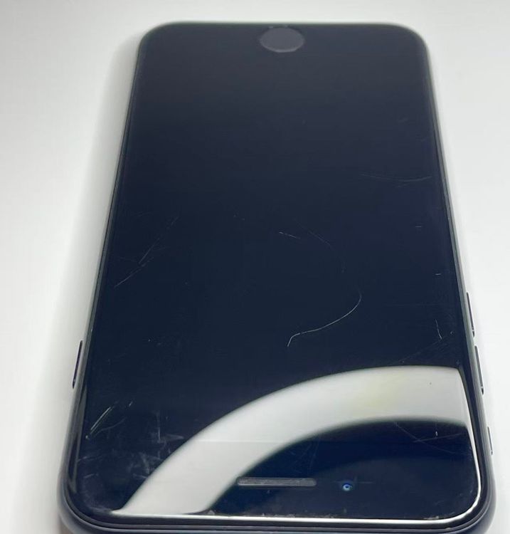 �Хåƥ꡼99����°��3�����å��դ�iPhone SE ��3���� �ߥåɥʥ���64GB �¿��ݾ�