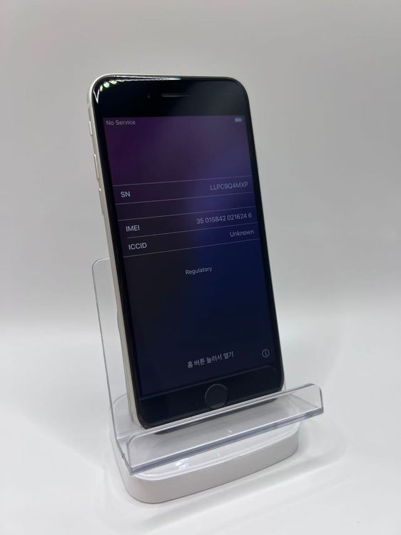 �Хåƥ꡼76����°��3�����å��դ�iPhone SE ��3���� �������饤��128GB �¿��ݾ�