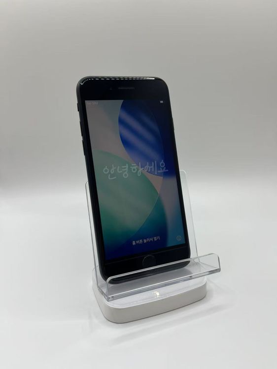 �Хåƥ꡼98����°��3�����å��դ�iPhone SE ��3���� �ߥåɥʥ���64GB �¿��ݾ�
