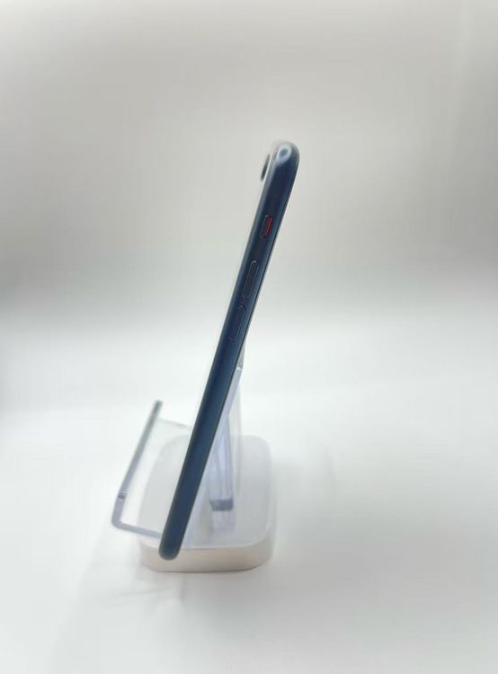 �Хåƥ꡼98����°�ʣ����դ�iPhone SE ��3���� �ߥåɥʥ���64GB �¿��ݾ�