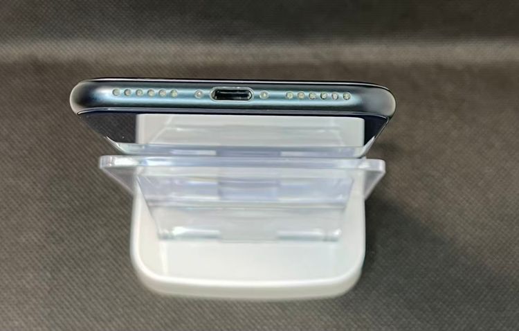 �Хåƥ꡼100��iPhone SE ��3���� �ߥåɥʥ��ȡ�64GB ���¿��ݾ� SIM�ե꡼����