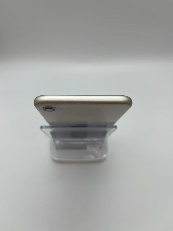 �Хåƥ꡼93��iPhone SE ��3���她�����饤��256GB �¿��ݾ���������ȯ��