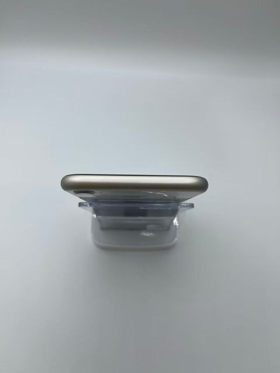 �Хåƥ꡼88����°��3�����å��դ�iPhone SE ��3���� �������饤��128GB �¿��ݾ�