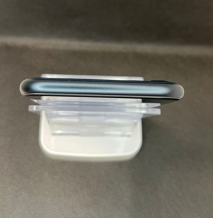 �Хåƥ꡼95��iPhone SE ��3���� �ߥåɥʥ��ȡ�64GB ���¿��ݾ� SIM�ե꡼