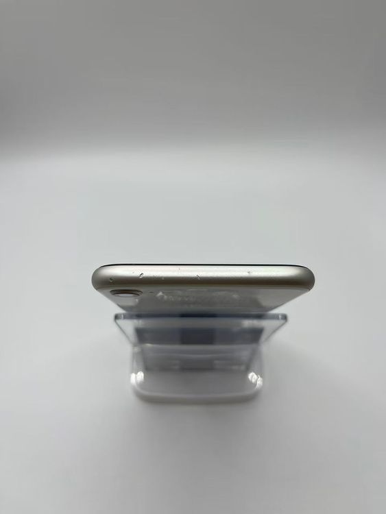 �Хƥå�83����°�ʣ����դ�iPhoneSE��3����64GB�������饤��SIM�ե꡼����