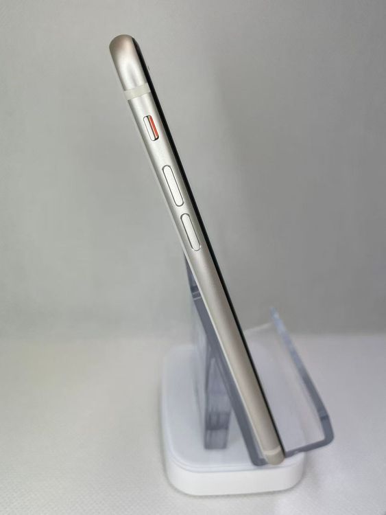 �Хƥå�96��iPhoneSE��3����64GB�������饤��SIM�ե꡼����ȯ��