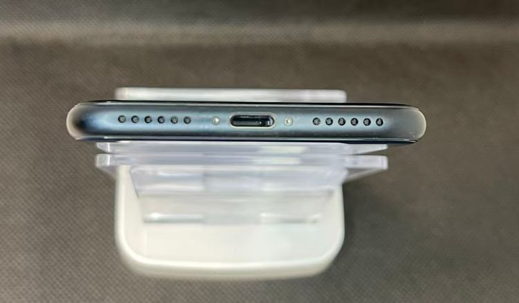 �Хåƥ꡼98��iPhone SE ��3���� �ߥåɥʥ��ȡ�64GB ���¿��ݾ�SIM�ե꡼