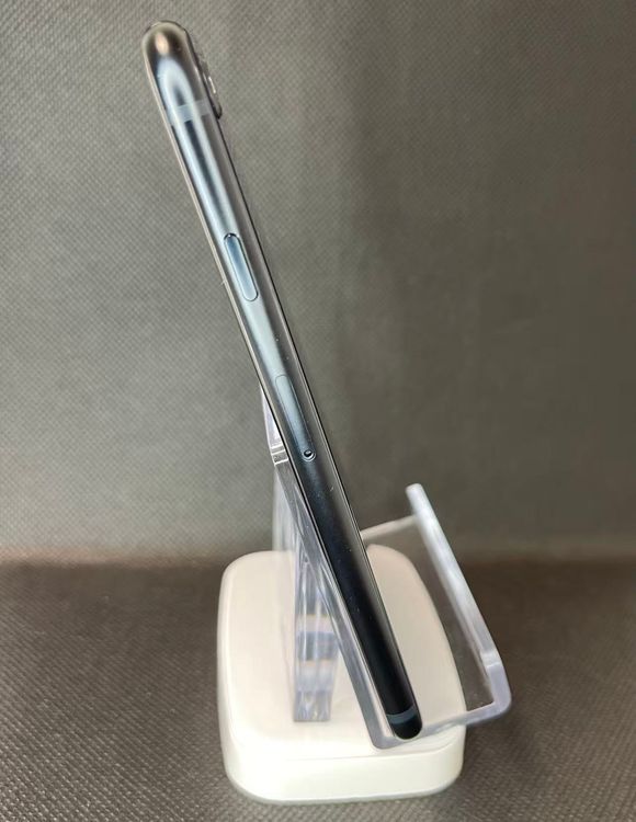 �Хåƥ꡼99��iPhone SE ��3���� �ߥåɥʥ��ȡ�64GB ��SIM�ե꡼����