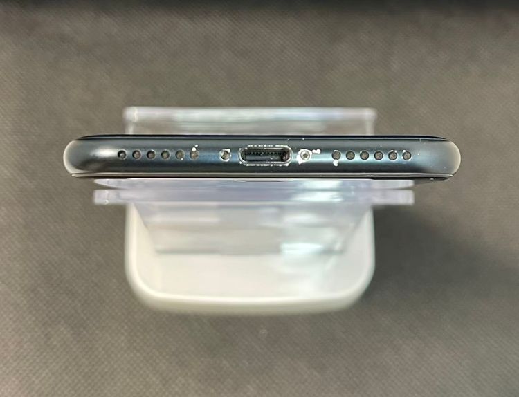 �Хåƥ꡼100��iPhone SE ��3���� �ߥåɥʥ��ȡ�64GB ��SIM�ե꡼