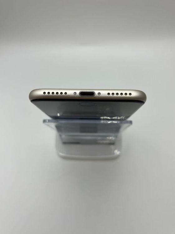 �Хåƥ꡼85��iPhone SE ��3���她�����饤��128GB �¿��ݾ���������ȯ��