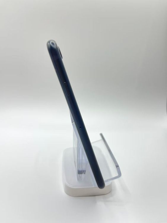�Хåƥ꡼96�����դ�iPhone SE ��3���� �ߥåɥʥ���64GB �¿��ݾ�SIM�ե꡼