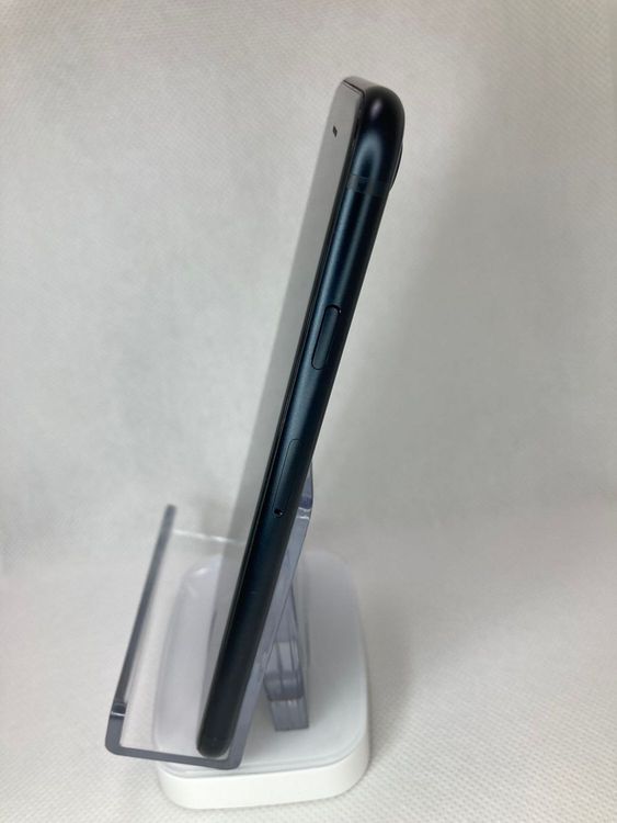 �Хƥå�82��iPhone SE ��3���� �ߥåɥʥ��ȡ�64GB ��SIM�ե꡼����