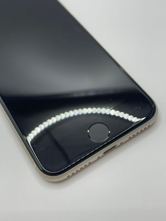 �Хåƥ꡼97��iPhone SE ��3���她�����饤��128GB �¿��ݾ���������ȯ��
