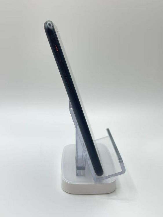 �Хåƥ꡼100����°�ʣ����դ�iPhone SE ��3���� �ߥåɥʥ���64GB SIM�ե꡼