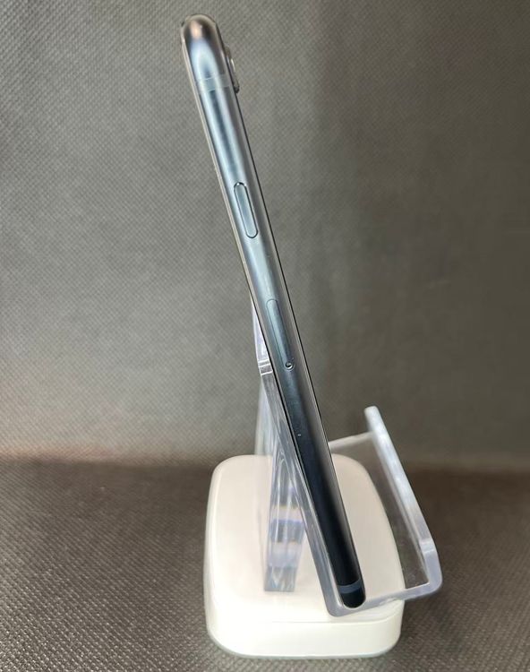 �Хåƥ꡼98��iPhone SE ��3���� �ߥåɥʥ��ȡ�64GB ���¿��ݾ�SIM�ե꡼