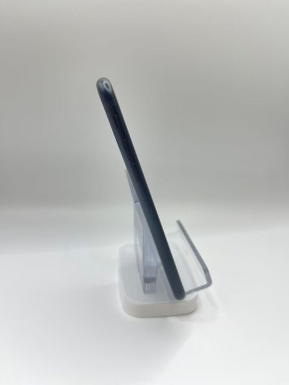 �Хåƥ꡼85����°��3�����å��դ�iPhone SE ��3���� �ߥåɥʥ���64GB Ķ����