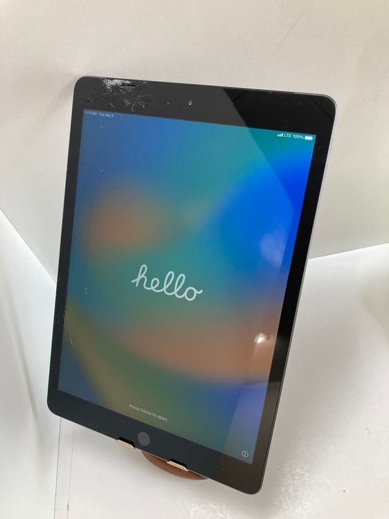 iPad 7 Wi-Fi + Cellular 32GB SIMե꡼ 100%