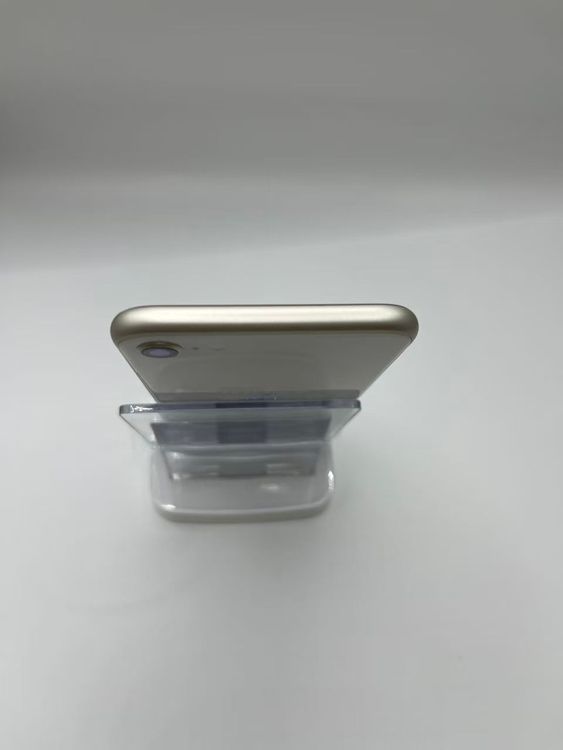 �Хåƥ꡼86����°��3�����å��դ�iPhone SE ��3���� �������饤��64GB �¿��ݾ�