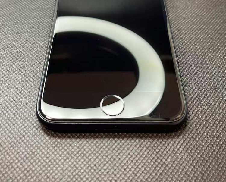 �Хåƥ꡼100��iPhone SE ��3���� �ߥåɥʥ��ȡ�64GB ���¿��ݾ� SIM�ե꡼����