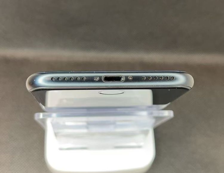 �Хåƥ꡼99��iPhone SE ��3���� �ߥåɥʥ��ȡ�64GB ���¿��ݾ�  SIM�ե꡼