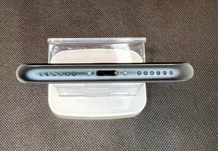 �Хåƥ꡼97��iPhone SE ��3���� �ߥåɥʥ��ȡ�64GB ��SIM�ե꡼����