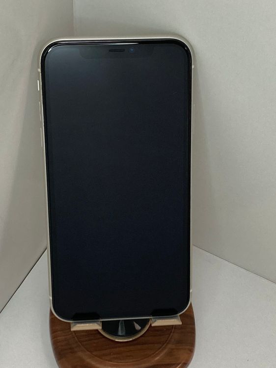 iPhone11 64GBۥ磻SIMե꡼ʥХƥå98¨ȯ