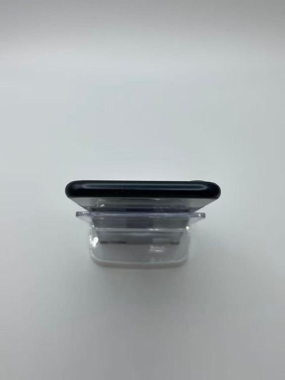 �Хåƥ꡼99�����դ�iPhone SE ��3���� �ߥåɥʥ���64GB �¿��ݾ�SIM�ե꡼
