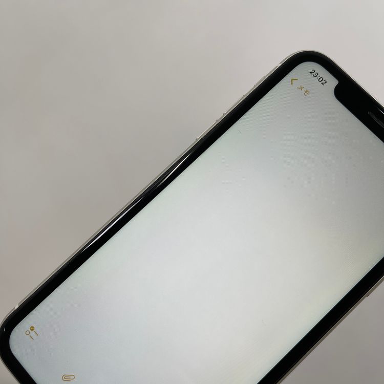 iPhone 11  128GB �ۥ磻��  SIM���å�����Ѥ�