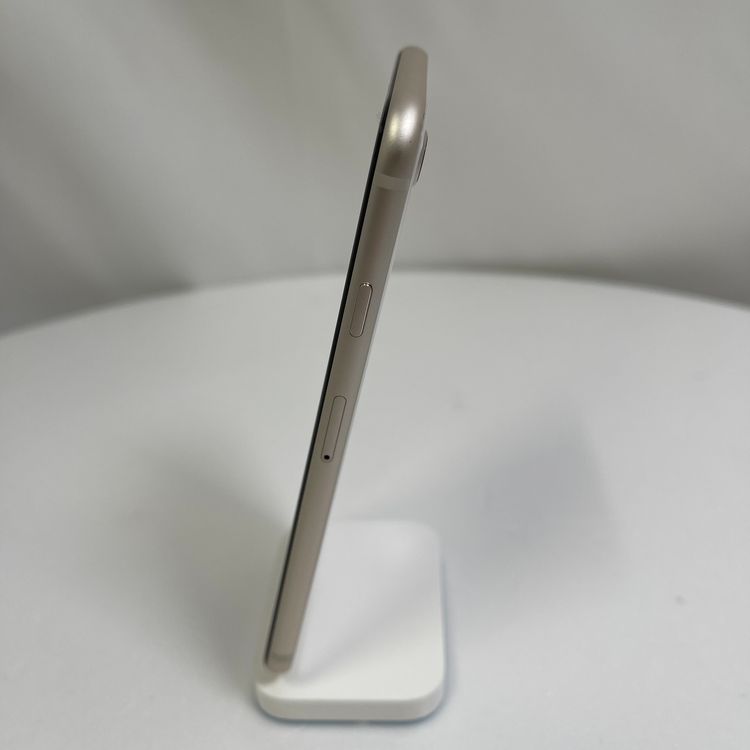 iPhone SE 3  64GB �������饤�� 80% SIM���å�����Ѥ�