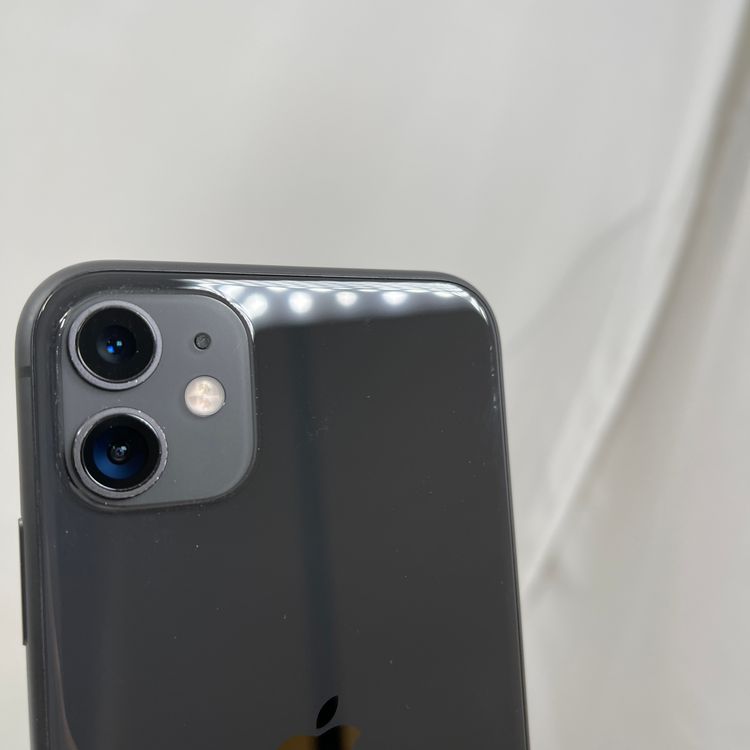 iPhone 11  64GB ֥å 81% SIMåѤ