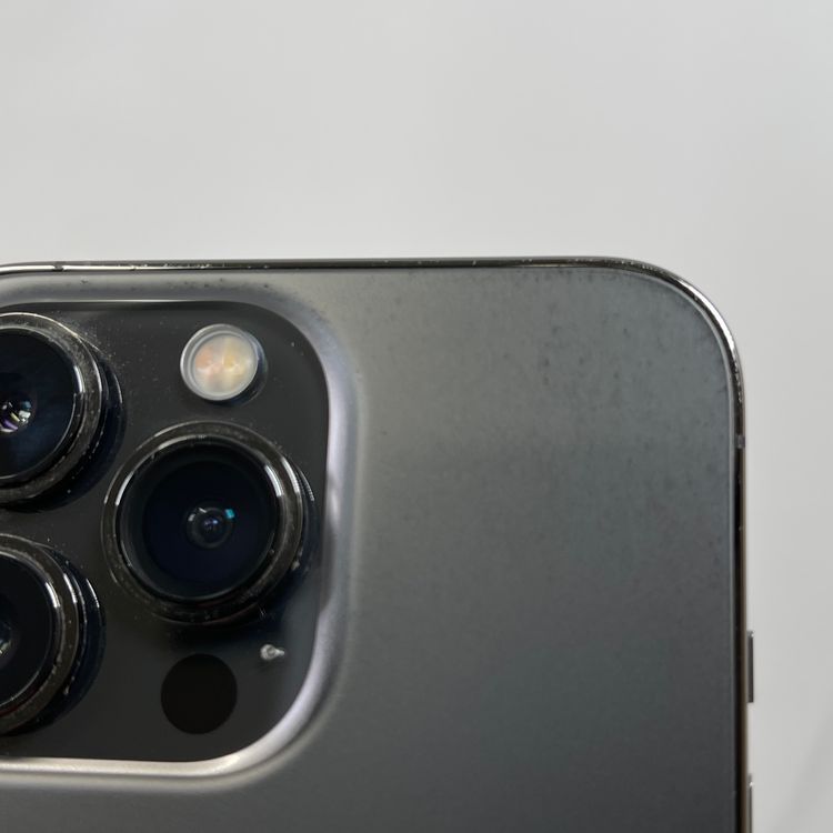 iPhone 13 Pro  256GB ����ե�����  SIM���å�����Ѥ�