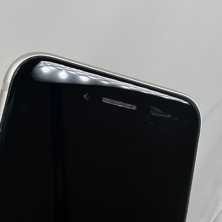 iPhone SE 3  64GB �������饤�� 74% SIM���å�����Ѥ�