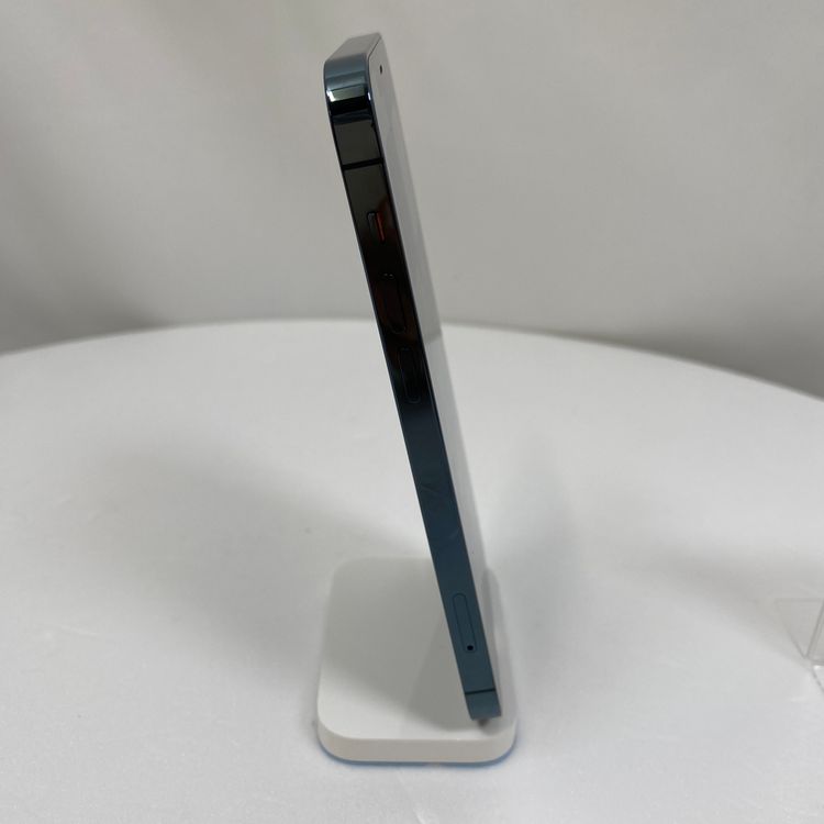 iPhone 12 Pro  256GB �ѥ��ե��å��֥롼 76% SIM���å�����Ѥ�